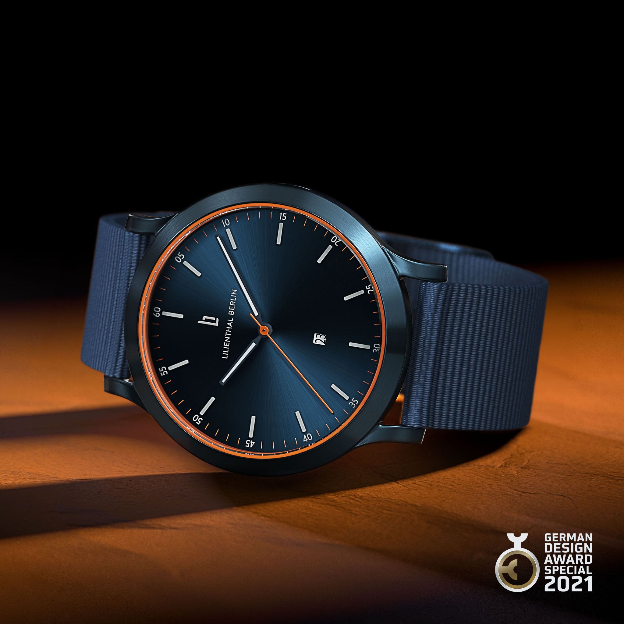 Huxley – Blue Orange