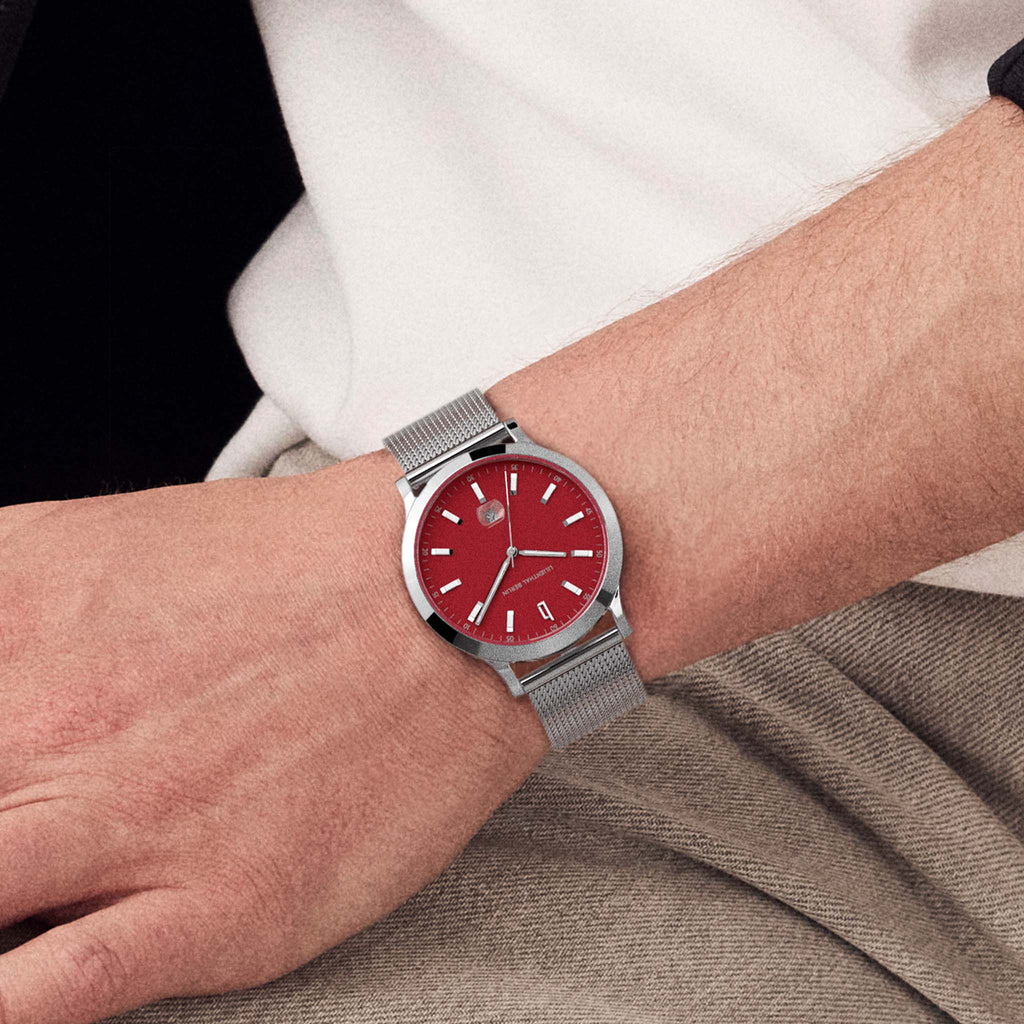 Huxley II – Crimson Red