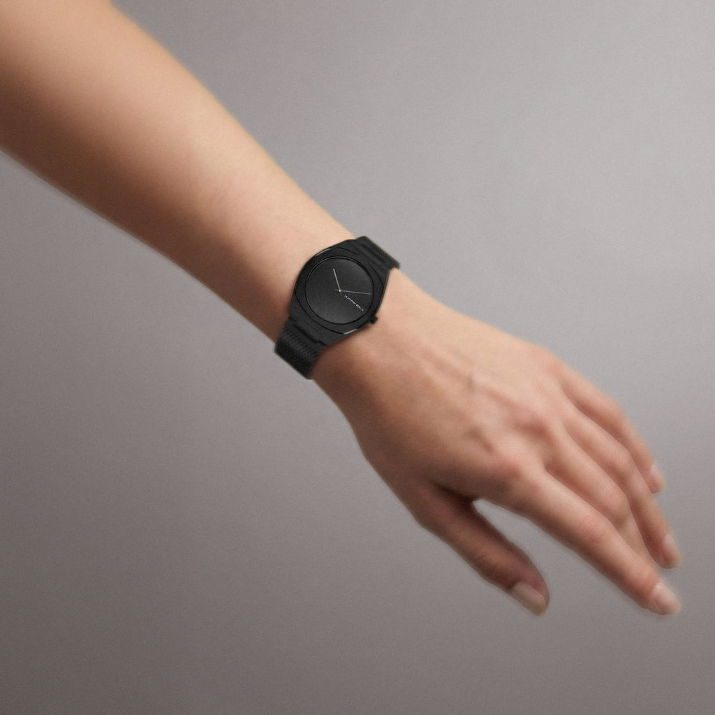 Nuvora – Mono Black