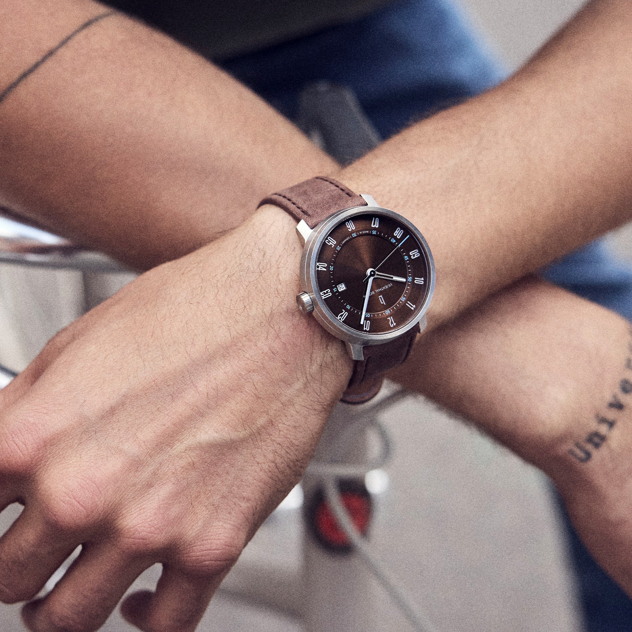 Neolux – Silver Brown