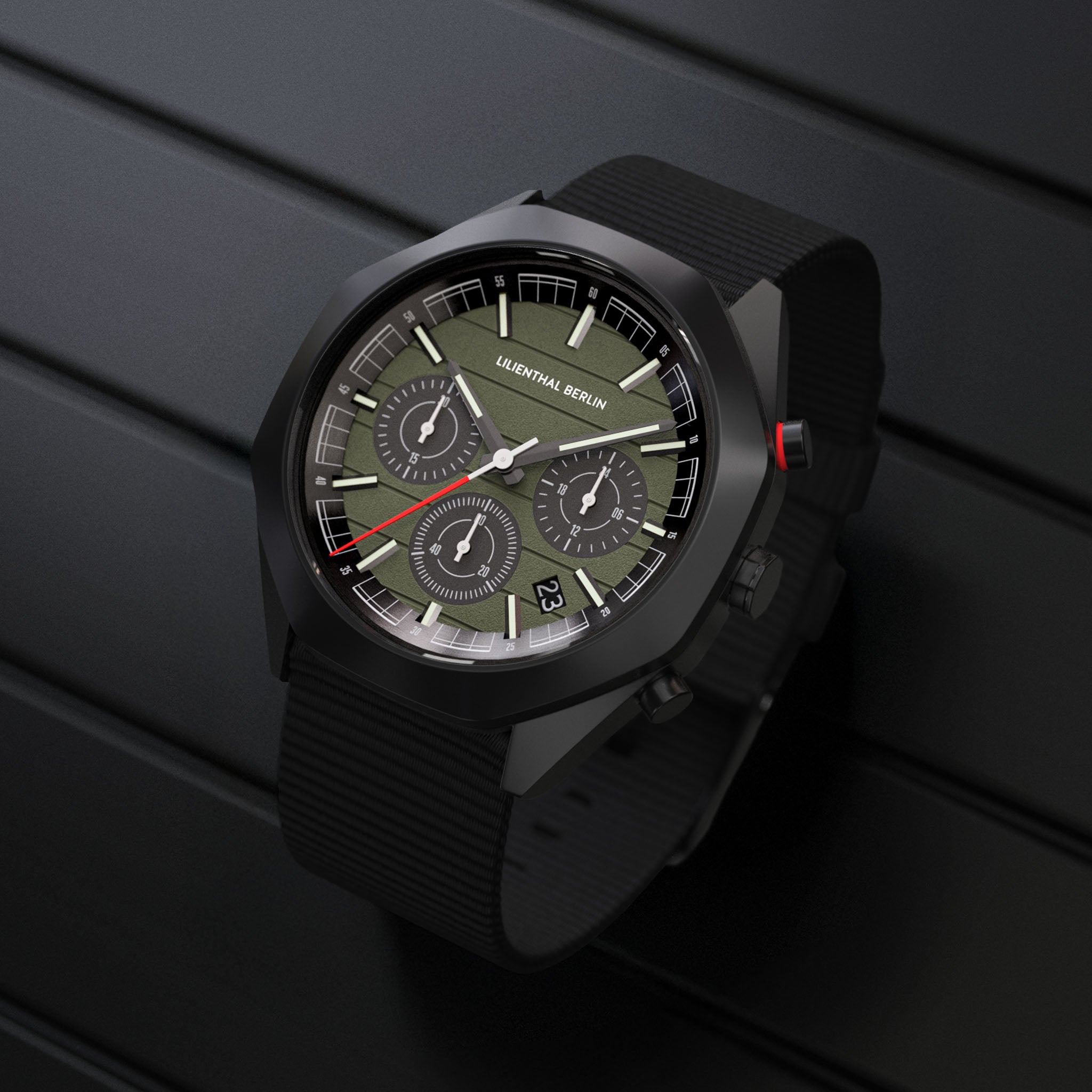 Octachrono – Black Olive