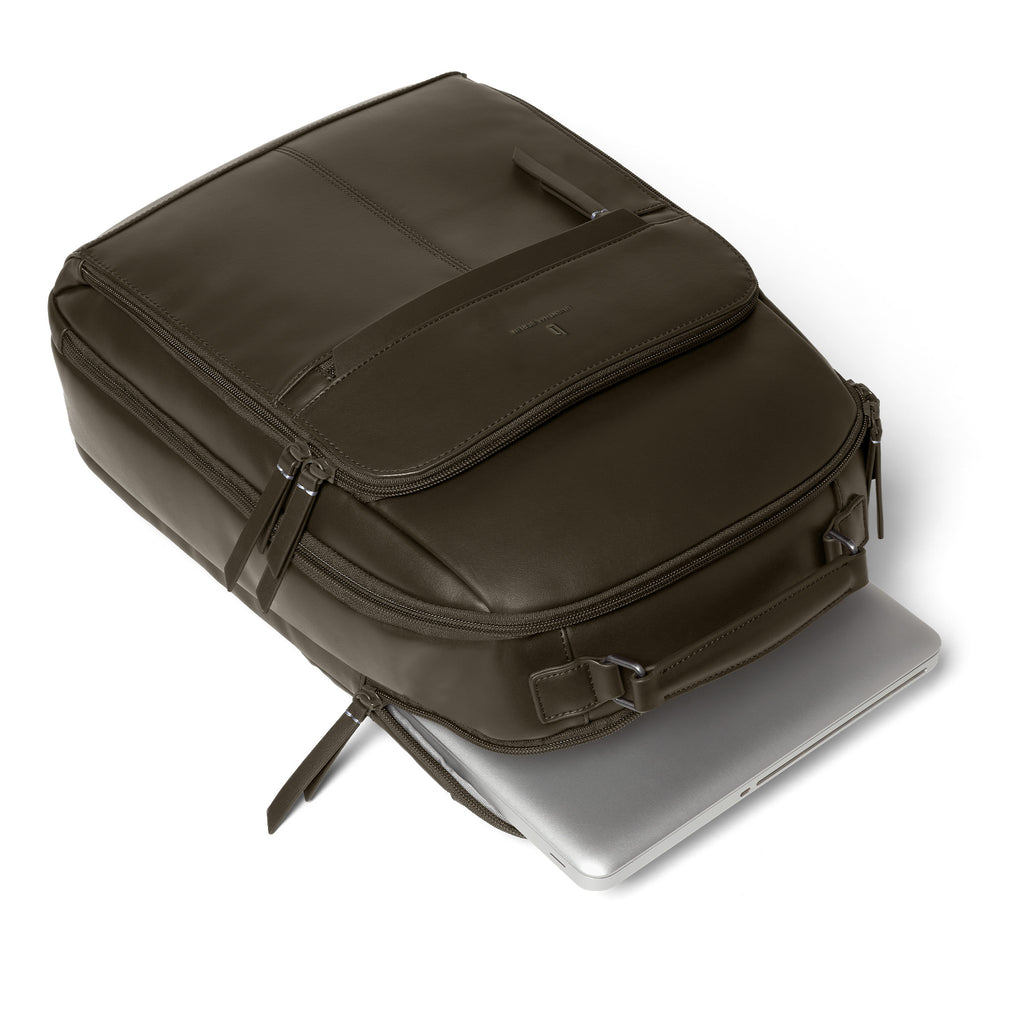 Essential Backpack Cactus Leather Khaki - Lilienthal Berlin