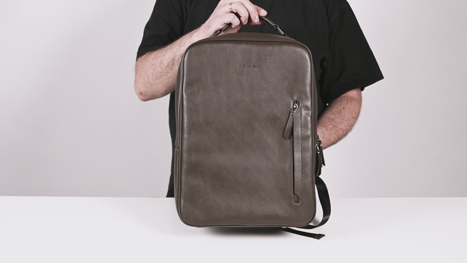 Virtuoso Minimalist Backpack – Sand